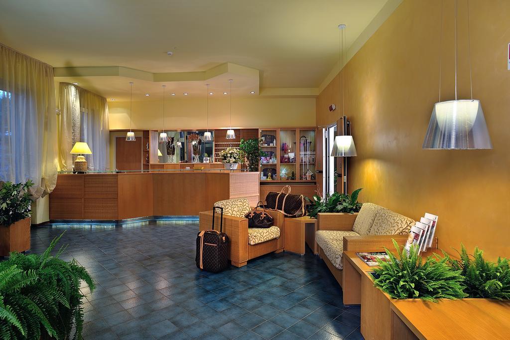 Raffy Family & Bike Hotel Diano Marina Ngoại thất bức ảnh
