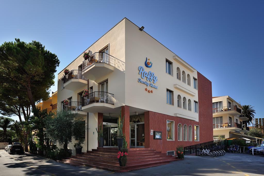 Raffy Family & Bike Hotel Diano Marina Ngoại thất bức ảnh